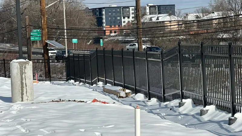 Aluminum & Steel Fencing